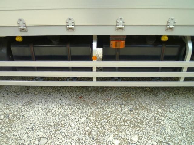 NISSAN DIESEL QUON 2019 Image 31