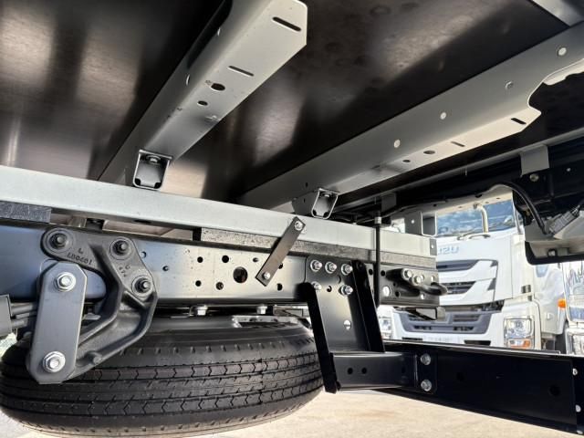 HINO DUTRO 2025 Image 31