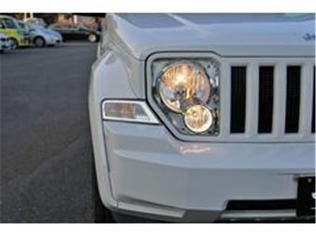 JEEP CHEROKEE 2011 Image 31