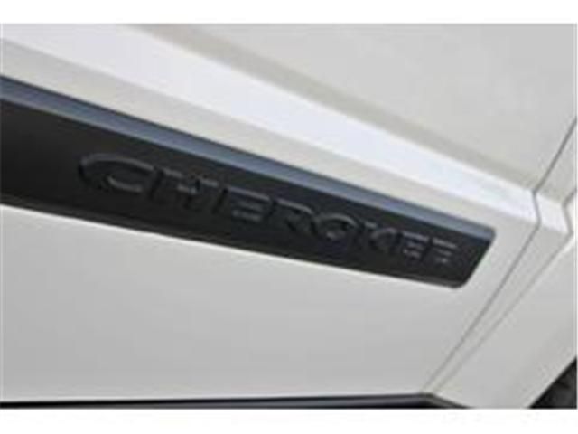 JEEP CHEROKEE 2011 Image 31