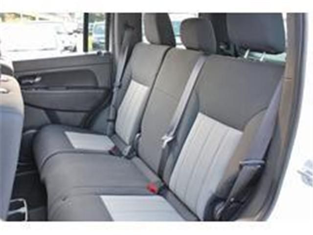 JEEP CHEROKEE 2011 Image 31