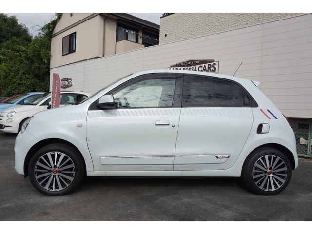 RENAULT TWINGO 2019 Image 31