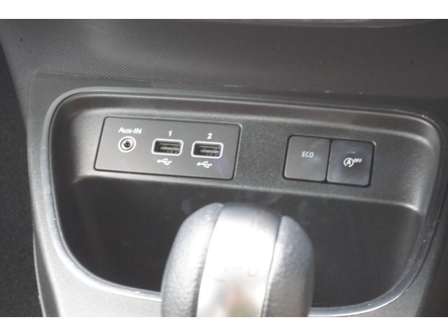 RENAULT TWINGO 2019 Image 31