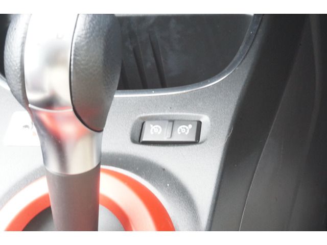 RENAULT TWINGO 2019 Image 31