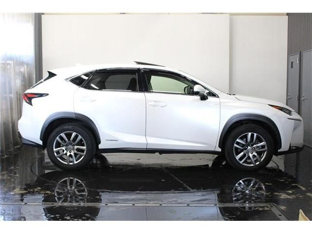 TOYOTA LEXUS NX300H AWD 2015 Image 31