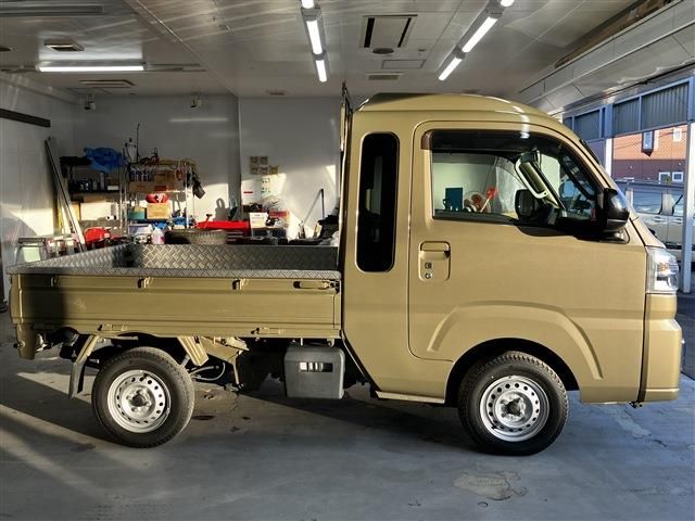 DAIHATSU HIJET TRUCK 4WD 2022 Image 31