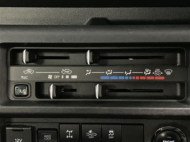 DAIHATSU HIJET TRUCK 4WD 2022 Image 31