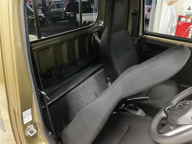 DAIHATSU HIJET TRUCK 4WD 2022 Image 31