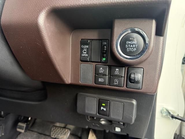 TOYOTA ROOMY 2019 Image 31