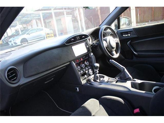 TOYOTA 86 2018 Image 31