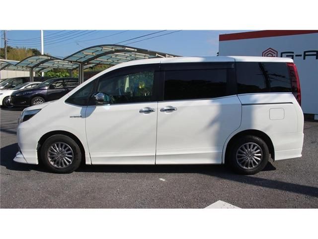 TOYOTA ESQUIRE HYBRID 2016 Image 31