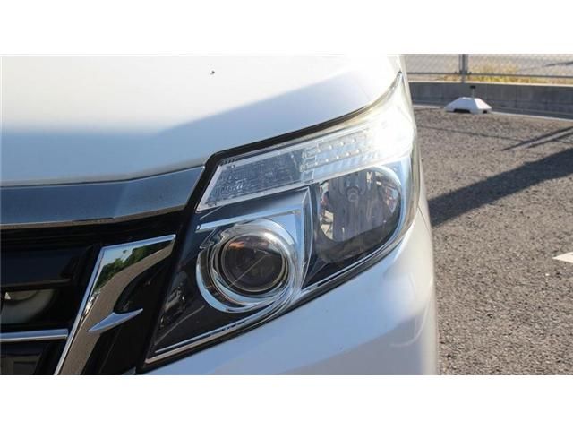 TOYOTA ESQUIRE HYBRID 2016 Image 31