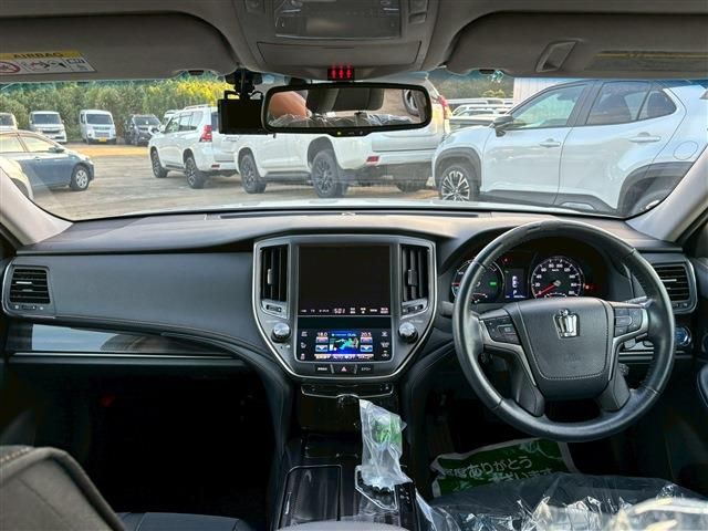 TOYOTA CROWN SEDAN HYBRID 2015 Image 31