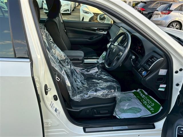 TOYOTA CROWN SEDAN HYBRID 2015 Image 31