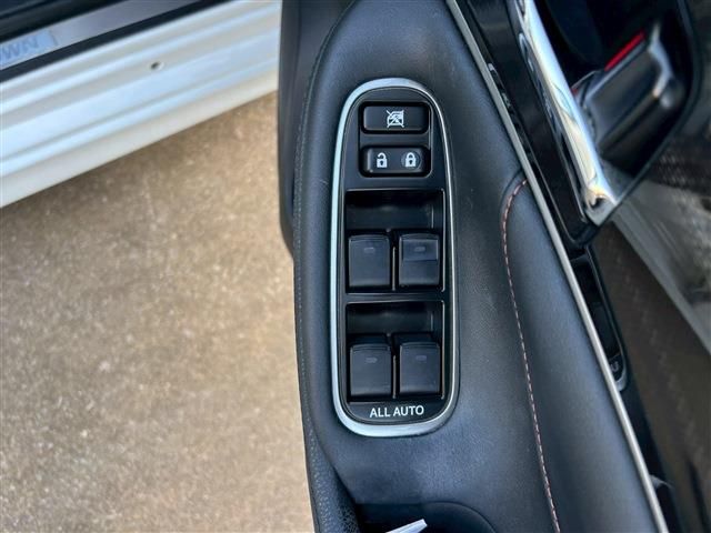 TOYOTA CROWN SEDAN HYBRID 2015 Image 31