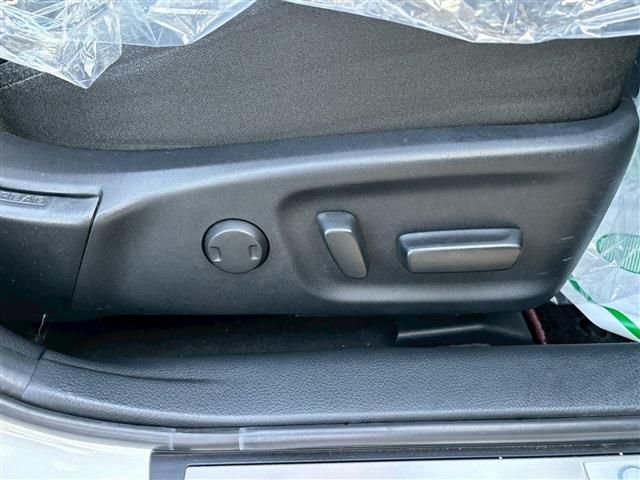 TOYOTA CROWN SEDAN HYBRID 2015 Image 31