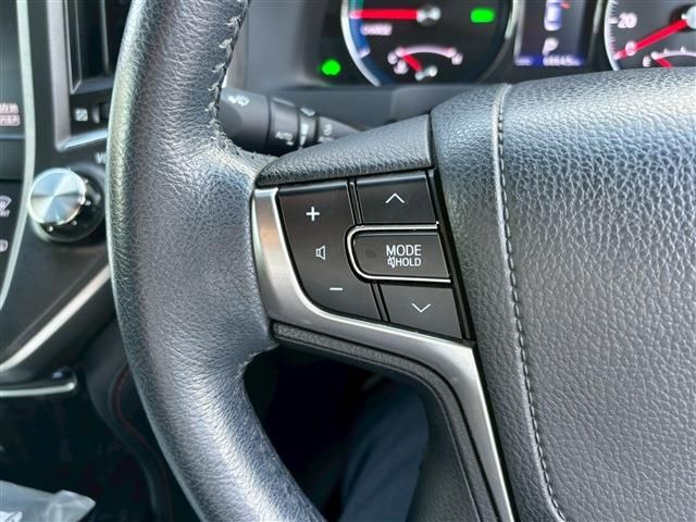 TOYOTA CROWN SEDAN HYBRID 2015 Image 31