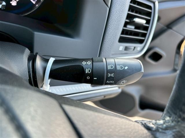 TOYOTA CROWN SEDAN HYBRID 2015 Image 31