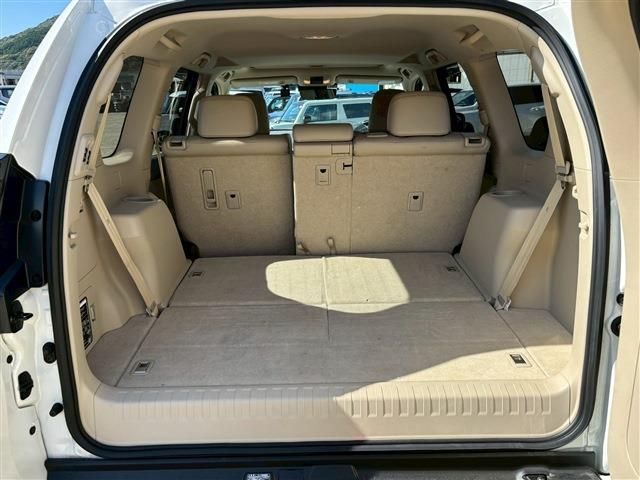 TOYOTA LANDCRUISER PRADO 2023 Image 31