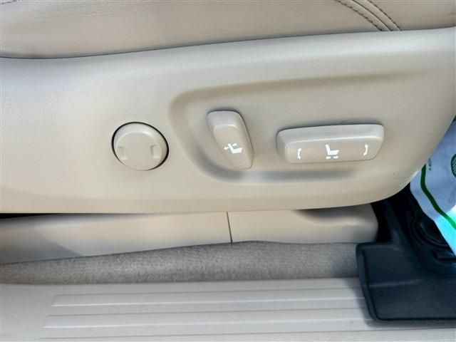 TOYOTA LANDCRUISER PRADO 2023 Image 31