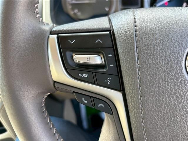 TOYOTA LANDCRUISER PRADO 2023 Image 31