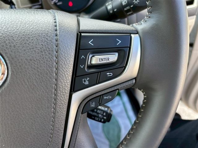 TOYOTA LANDCRUISER PRADO 2023 Image 31