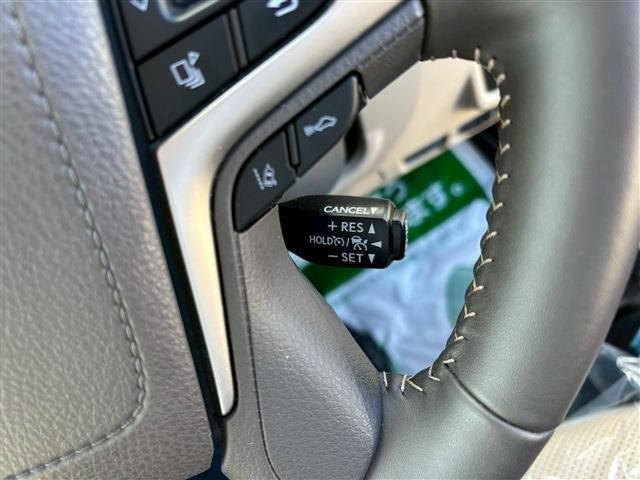 TOYOTA LANDCRUISER PRADO 2023 Image 31