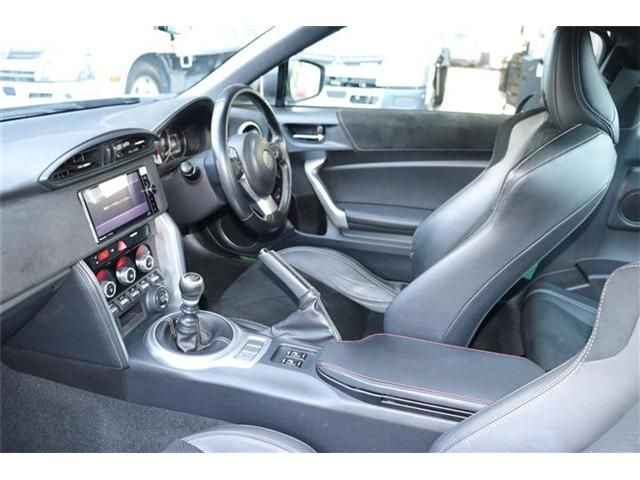 TOYOTA 86 2017 Image 31