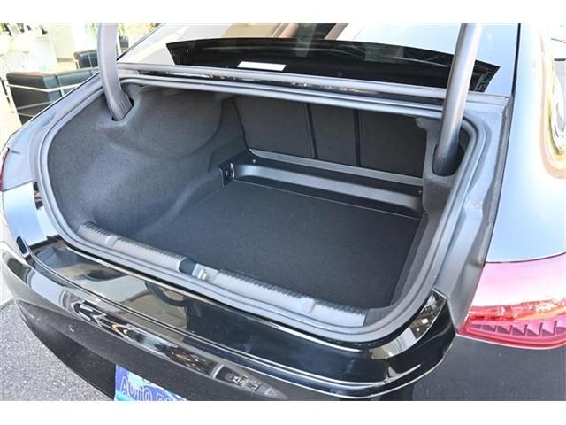 MERCEDES BENZ EQE 2024 Image 31