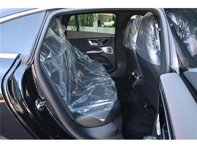 MERCEDES BENZ EQE 2024 Image 31