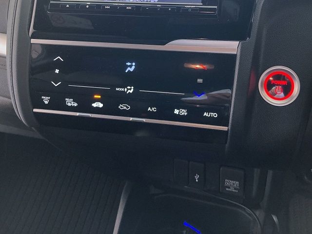 HONDA FIT HYBRID 2018 Image 31