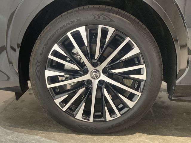 TOYOTA LEXUS RZ450E 2023 Image 31