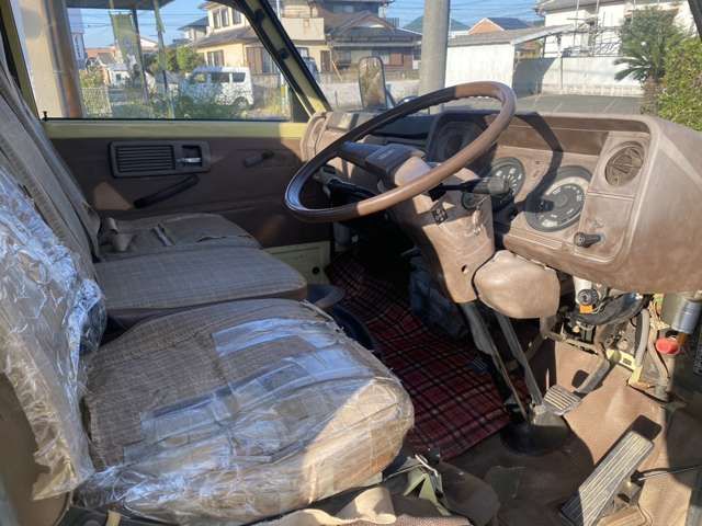 MITSUBISHI CANTER 1984 Image 31