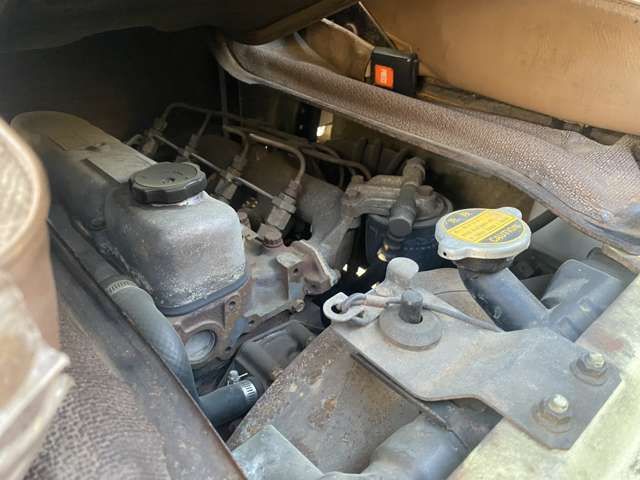 MITSUBISHI CANTER 1984 Image 31