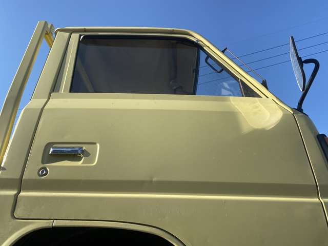 MITSUBISHI CANTER 1984 Image 31