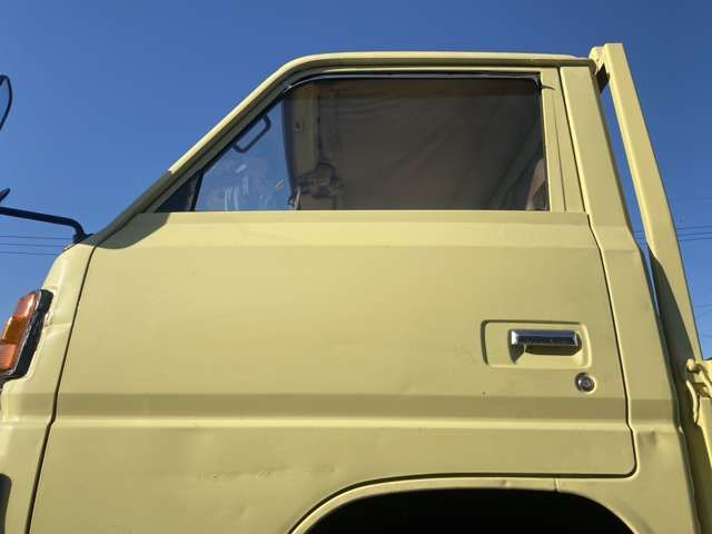 MITSUBISHI CANTER 1984 Image 31