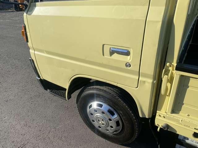 MITSUBISHI CANTER 1984 Image 31