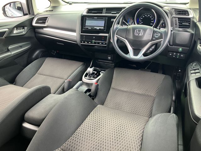 HONDA FIT HYBRID 4WD 2018 Image 31