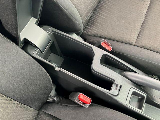 HONDA FIT HYBRID 4WD 2018 Image 31