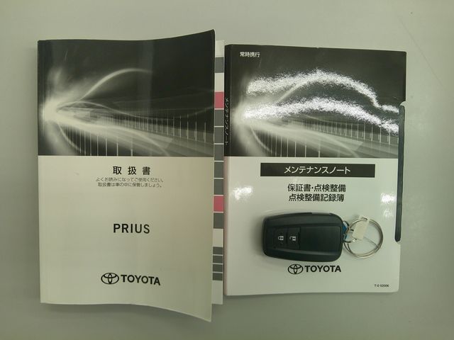 TOYOTA PRIUS 4WD 2021 Image 31