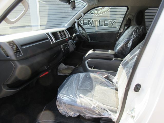 TOYOTA HIACE WAGON 4WD 2025 Image 31