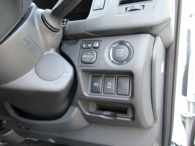 TOYOTA HIACE WAGON 4WD 2025 Image 31