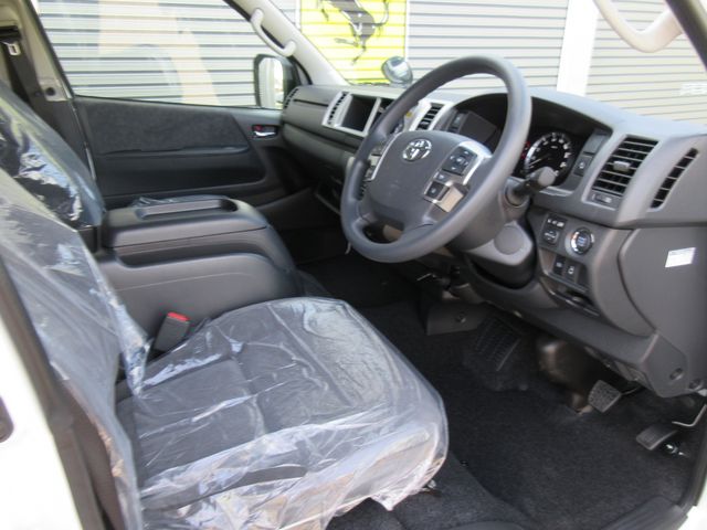 TOYOTA HIACE WAGON 4WD 2025 Image 31