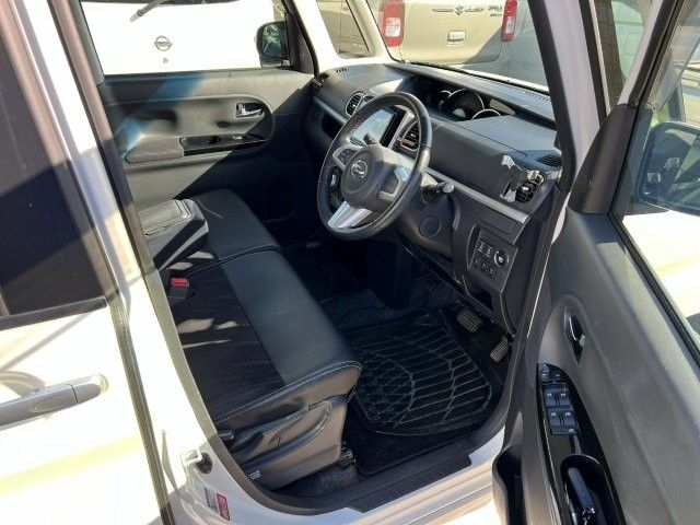 DAIHATSU TANTO CUSTOM 4WD 2015 Image 31