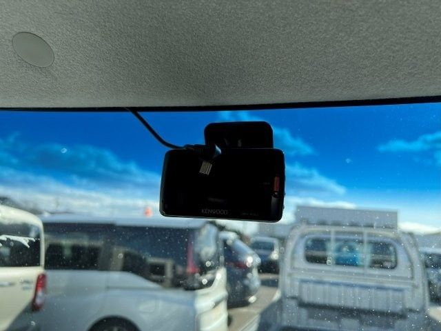 DAIHATSU TANTO CUSTOM 4WD 2015 Image 31