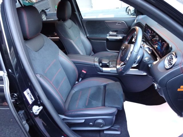 MERCEDES BENZ EQB 2022 Image 31