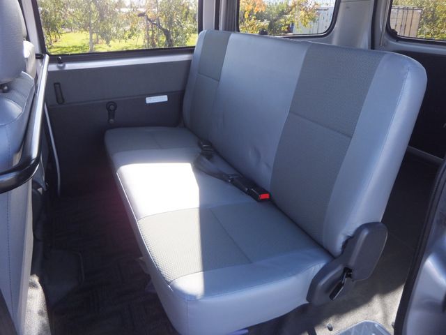 TOYOTA LITEACE VAN 4WD 2019 Image 31