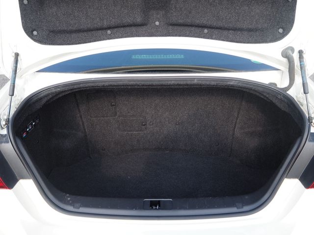 NISSAN FUGA HYBRID 2016 Image 31