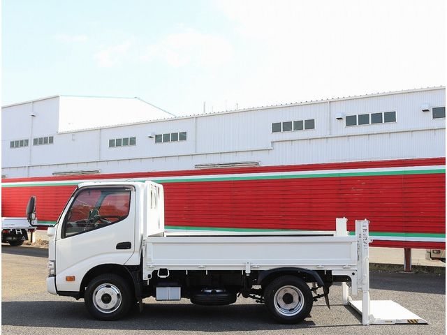 HINO DUTRO 2019 Image 31