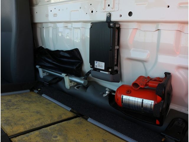 HINO DUTRO 2019 Image 31